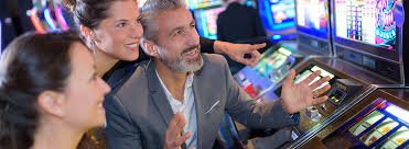 Komunitas pemain sports dan casino digital yang solid dan sehat di platform kingslot